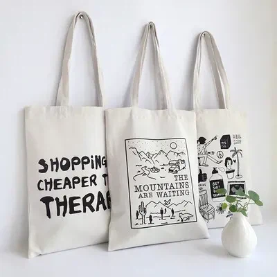 A Hich Is Better Between Canvas Bag And Cotton Bag